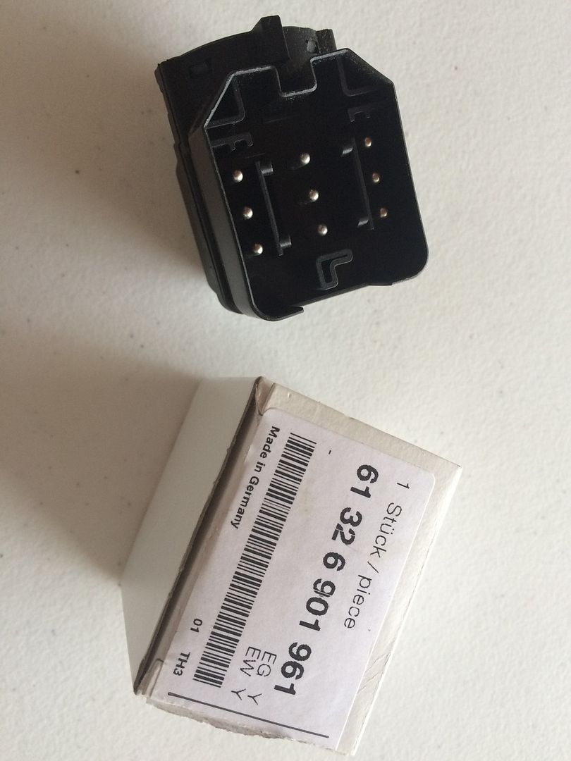 E46 5 speed shift knob, Ignition switch, Rear seat anchors